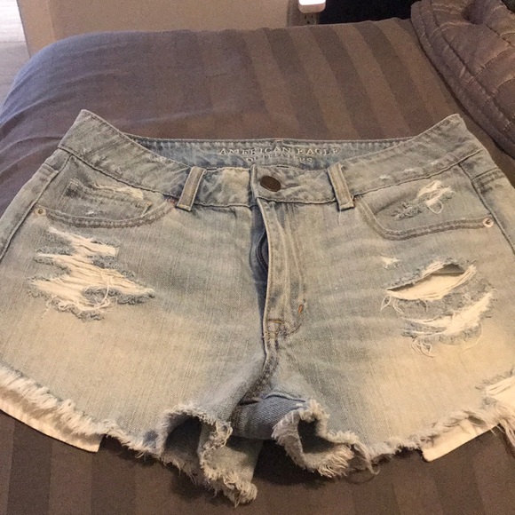 American Eagle Outfitters Pants - American eagle high rise denim short size 8